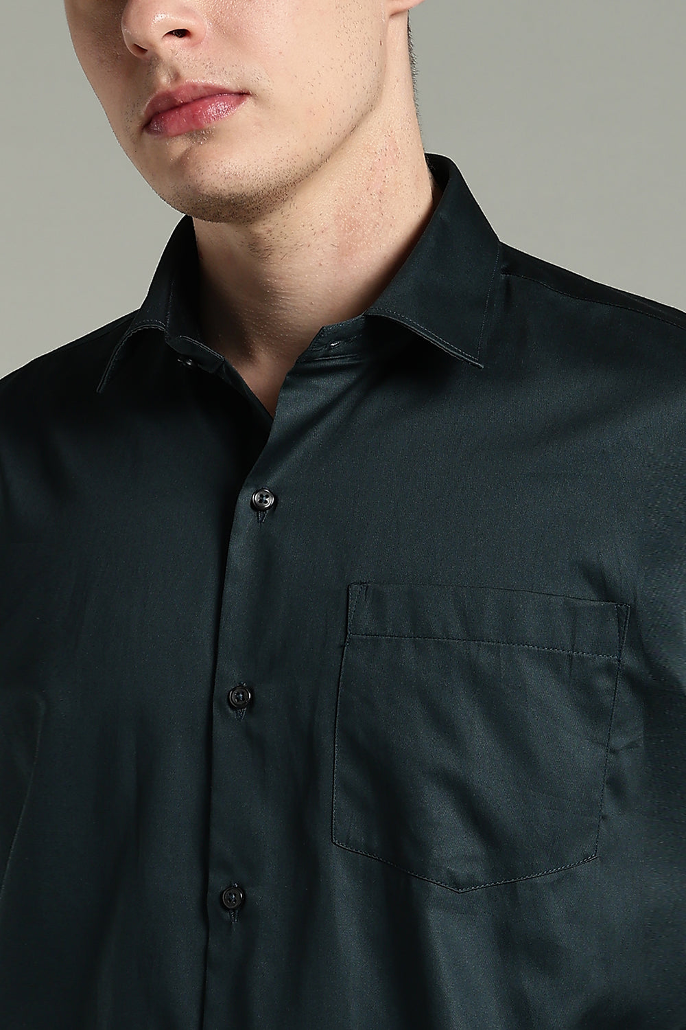 Wrinkle Free Bottle Green Solid Cotton Shirt